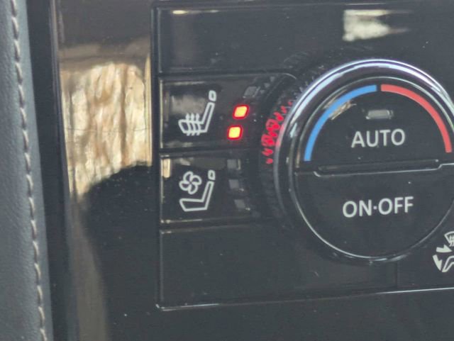 Used 2023 Nissan Armada Platinum w/ Cargo Package image 23