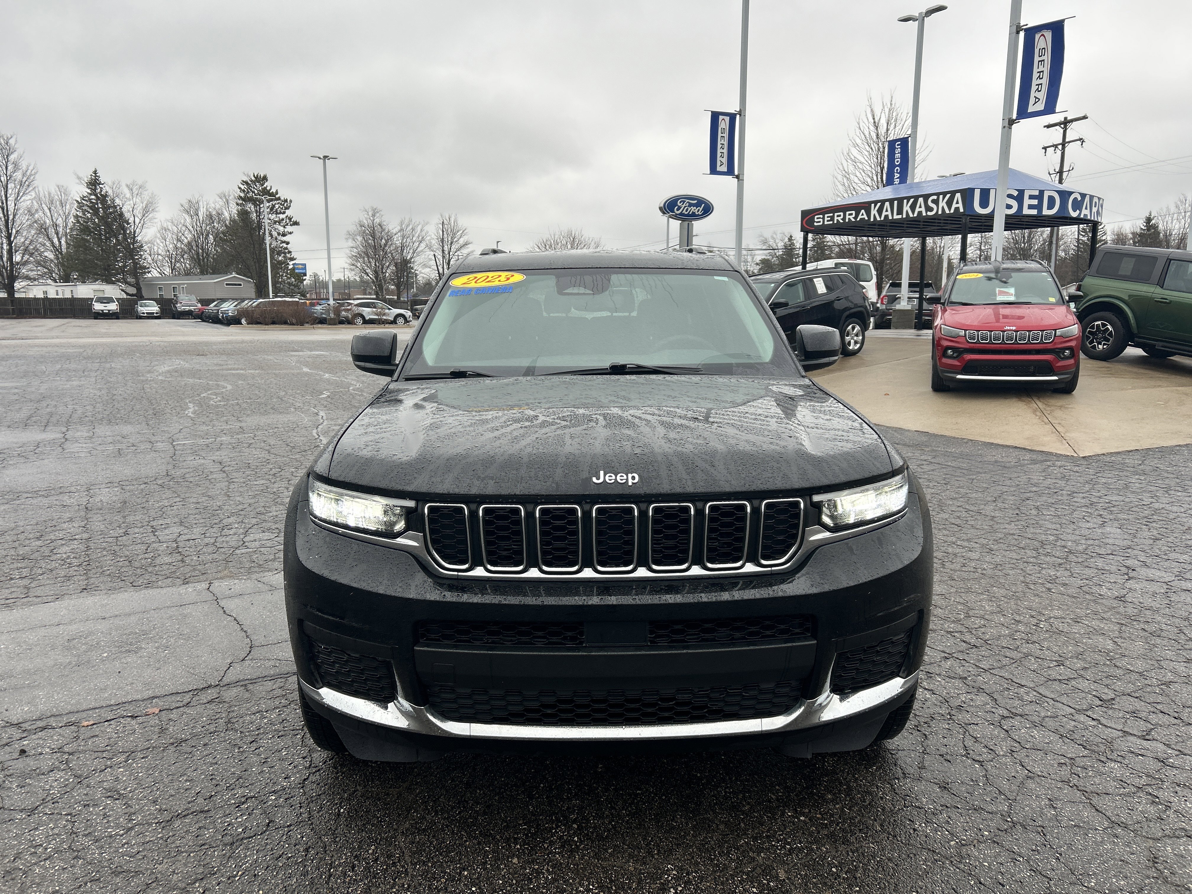 Used 2023 Jeep Grand Cherokee L Laredo AWD/4WD image 9