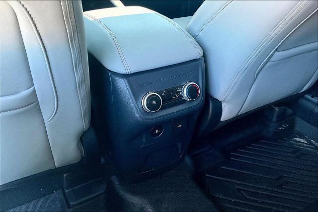 Certified 2025 Ford Explorer Active w/ Active Comfort Package AWD/4WD image 17