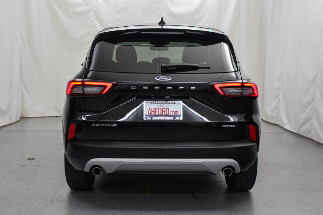 Certified 2023 Ford Escape Active AWD/4WD image 6