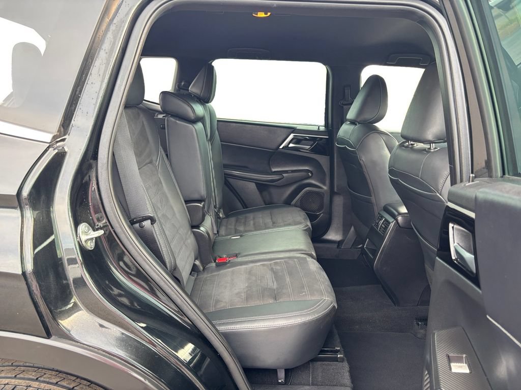 Used 2023 Mitsubishi Outlander SE Black Edition AWD/4WD image 23