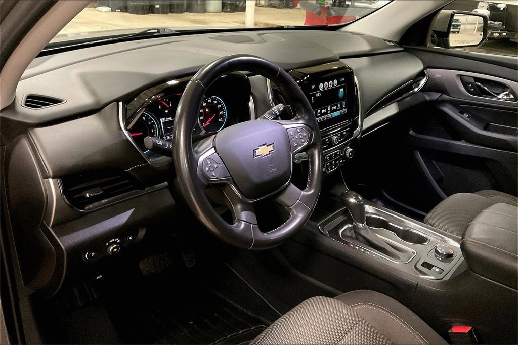 Used 2018 Chevrolet Traverse LT image 13