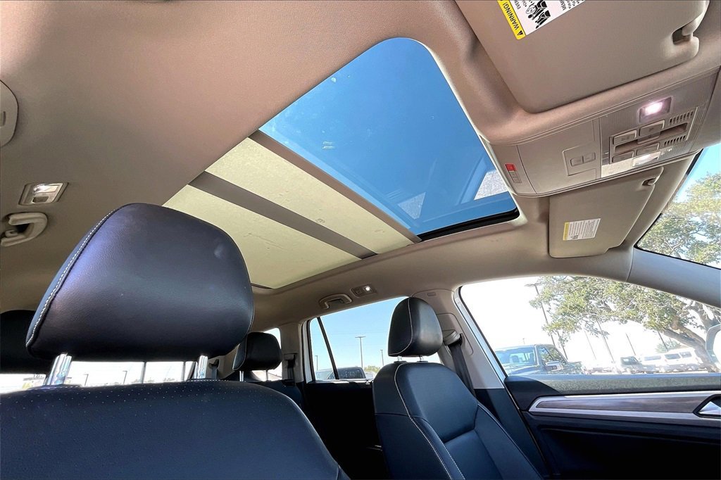 Used 2021 Volkswagen Atlas SEL w/ MDO Package (Bench Seat) image 28