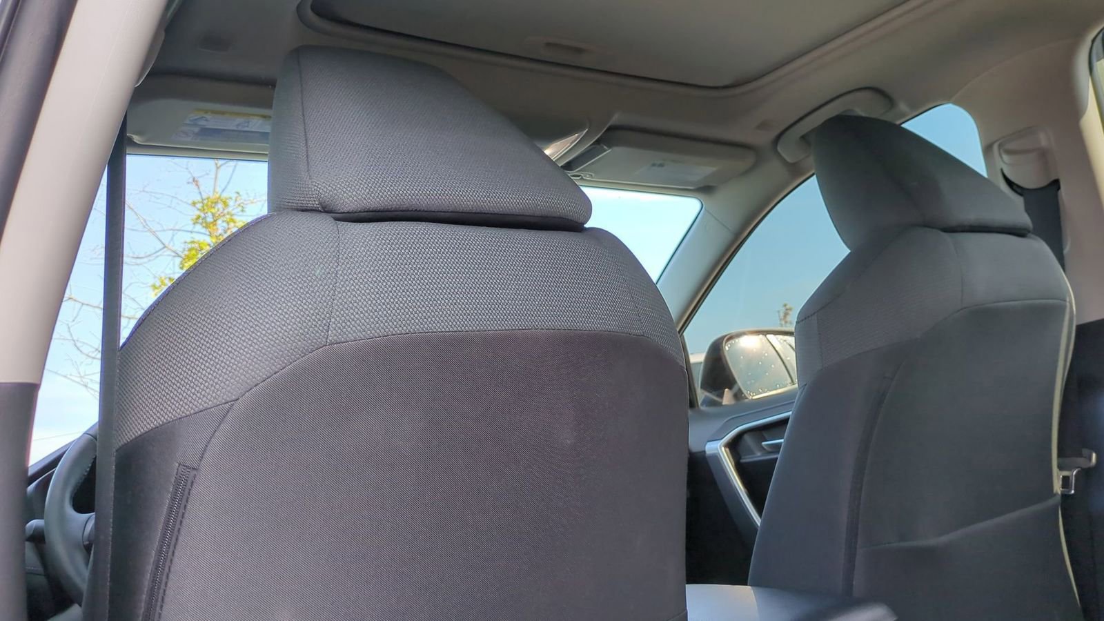 Used 2023 Toyota RAV4 XLE image 19