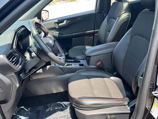 Certified 2024 Ford Escape ST-Line w/ Tech Pack #1 image 9