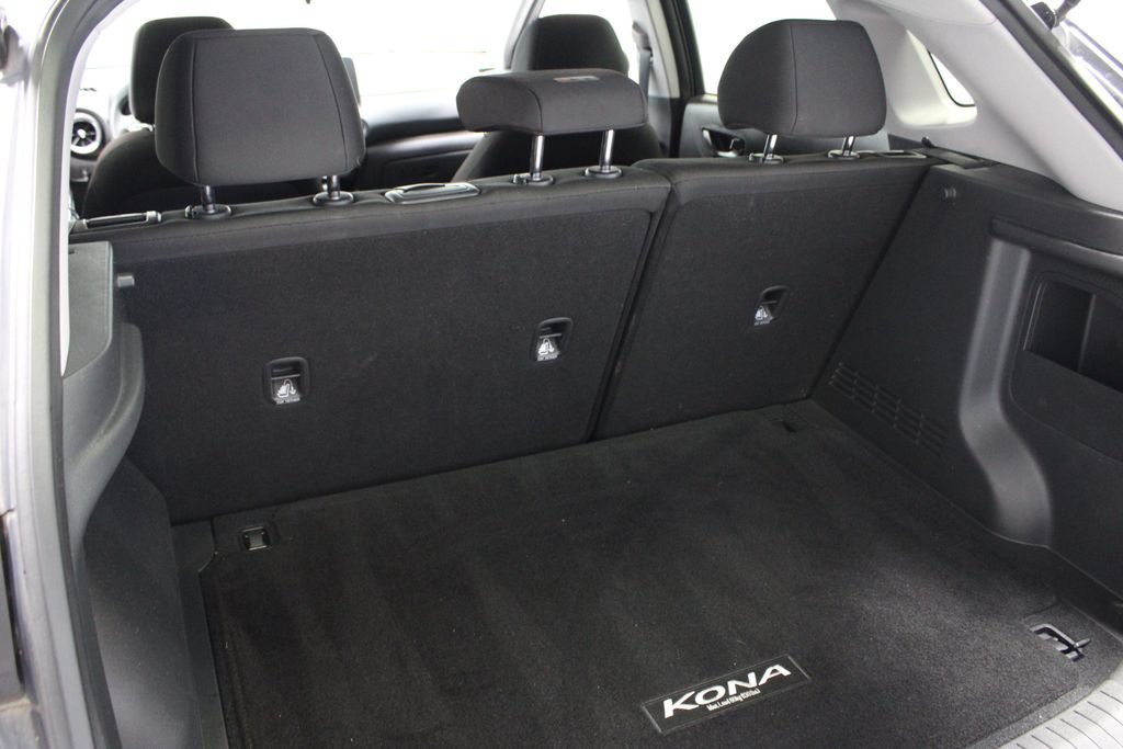 Used 2022 Hyundai Kona SE FWD image 17