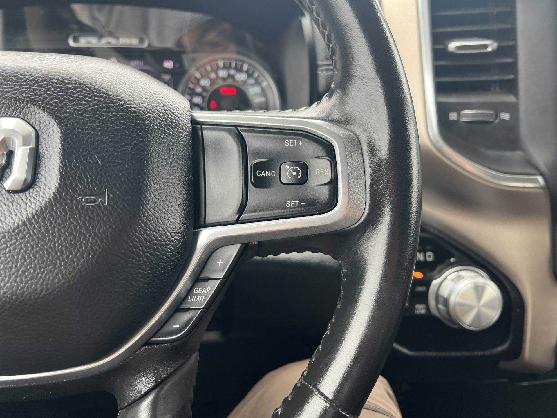 Used 2022 RAM 1500 Laramie image 16