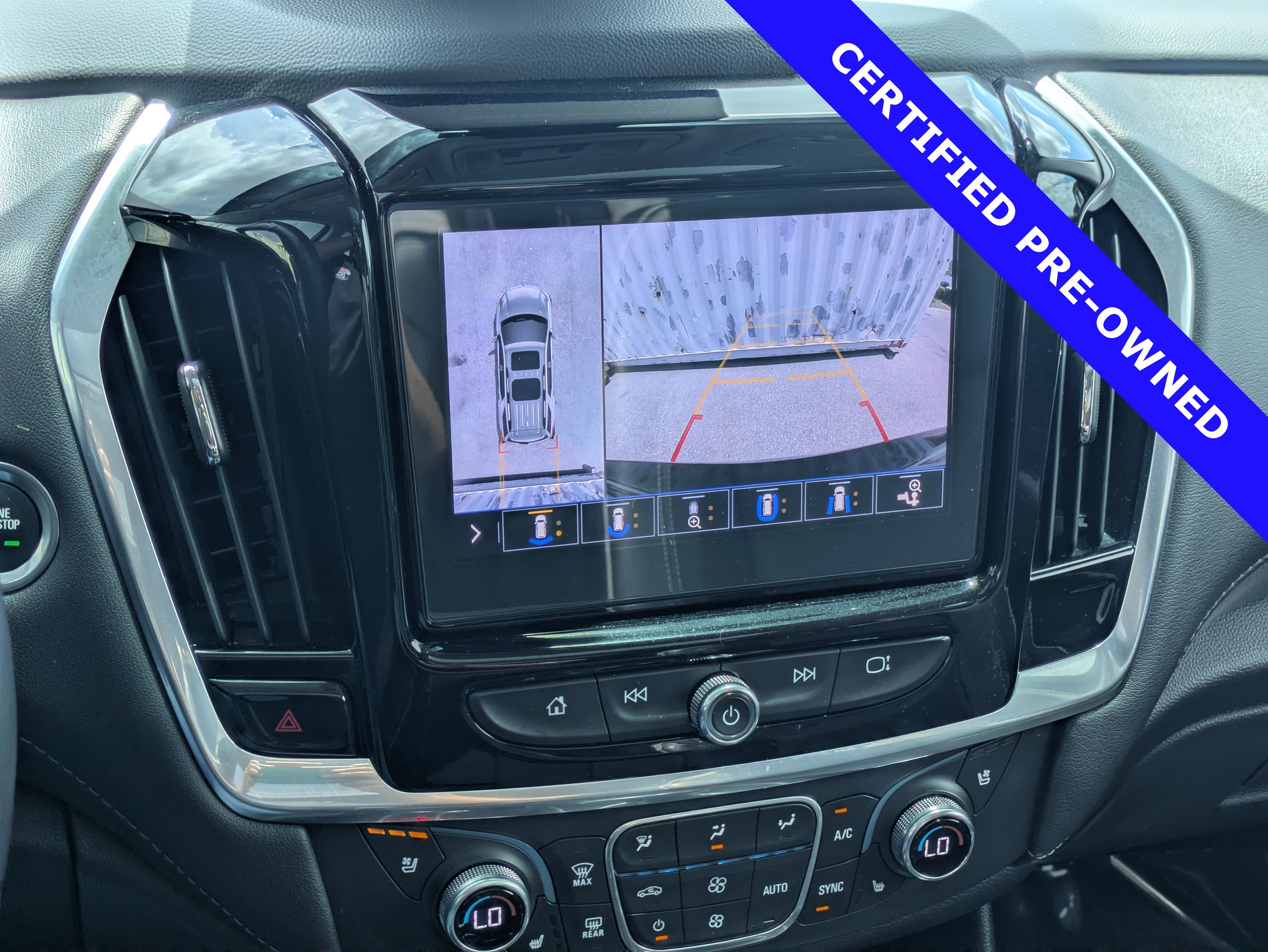 Used 2021 Chevrolet Traverse High Country FWD image 34