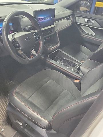 Certified 2025 Ford Explorer ST AWD/4WD image 2