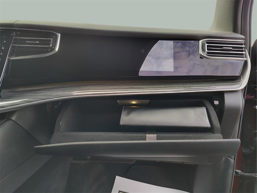 Used 2022 Jeep Wagoneer Series III w/ Flexible Seating Group image 36