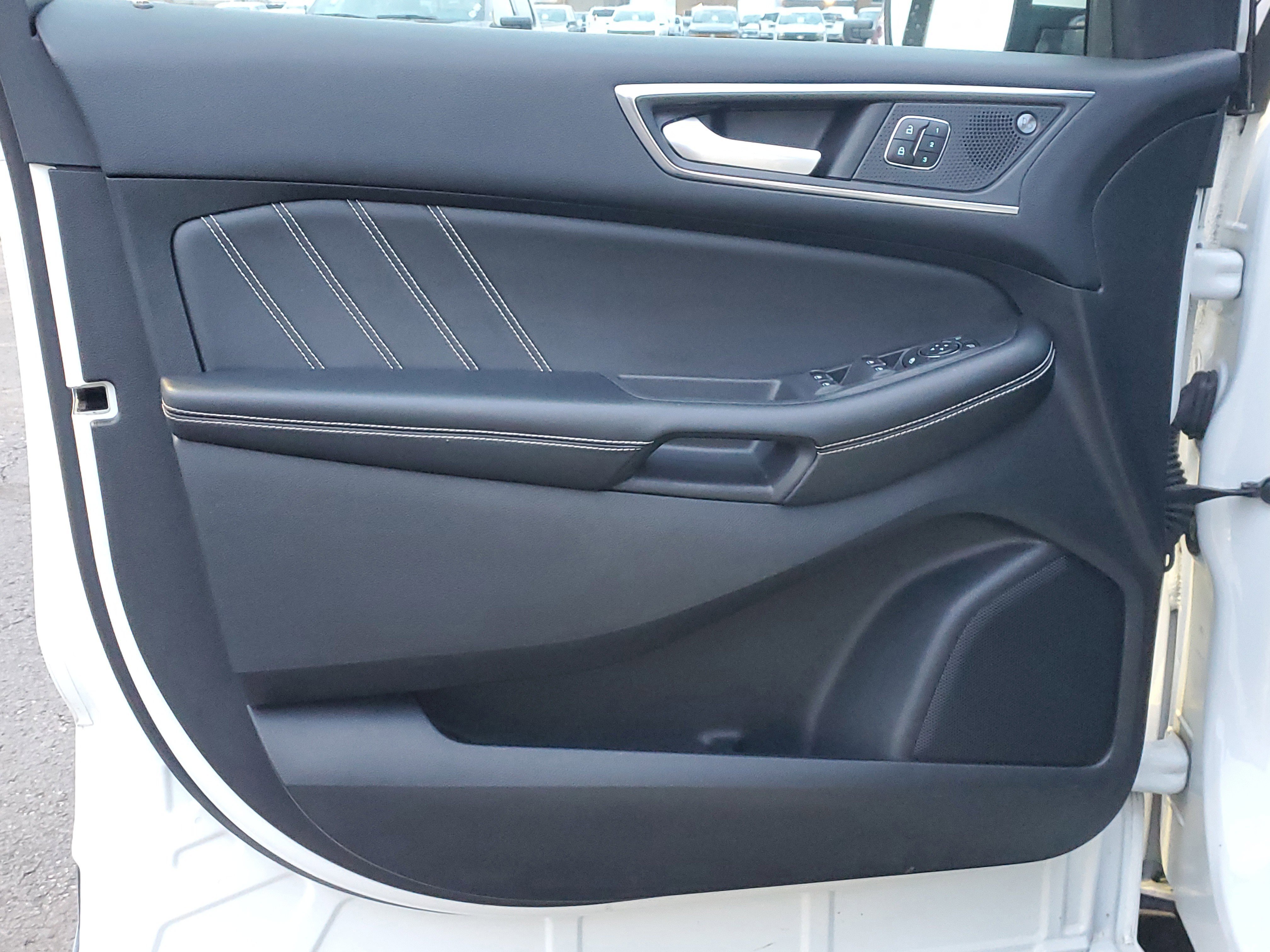 Certified 2022 Ford Edge ST w/ Equipment Group 401A image 20