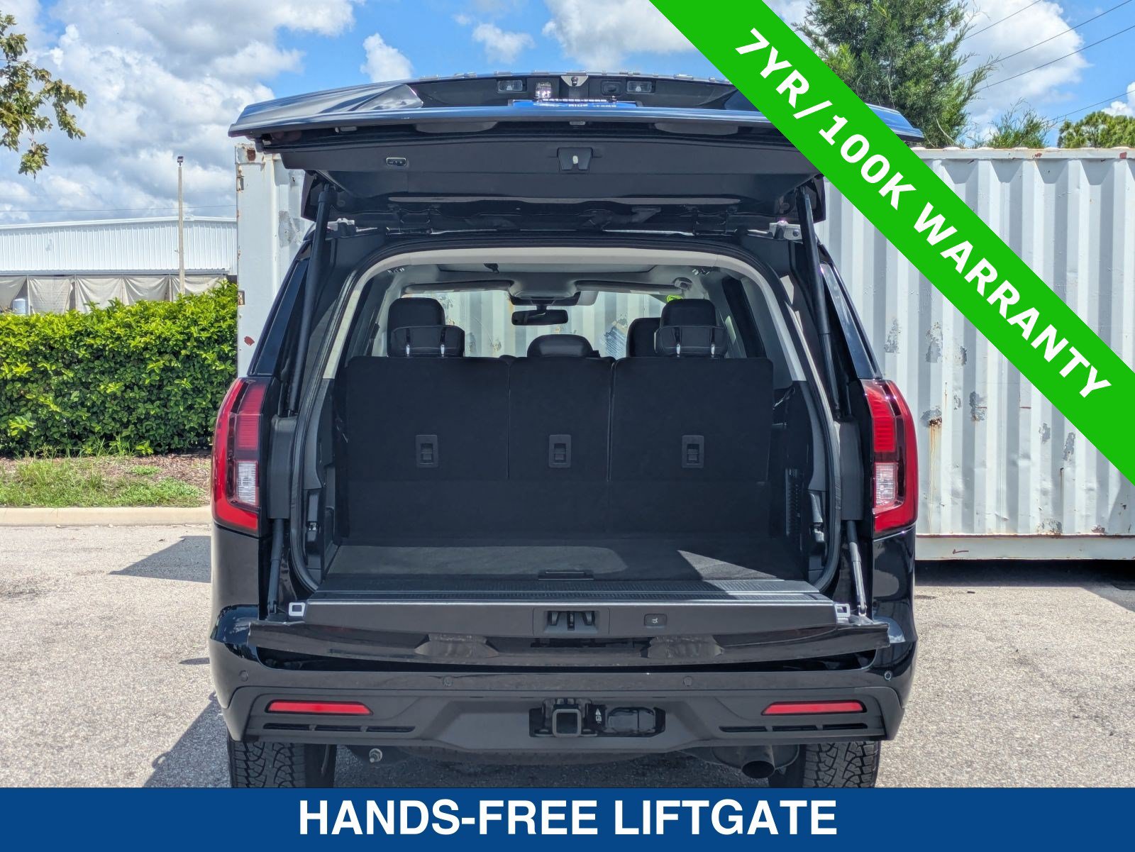 Certified 2025 Ford Expedition Active AWD/4WD image 16