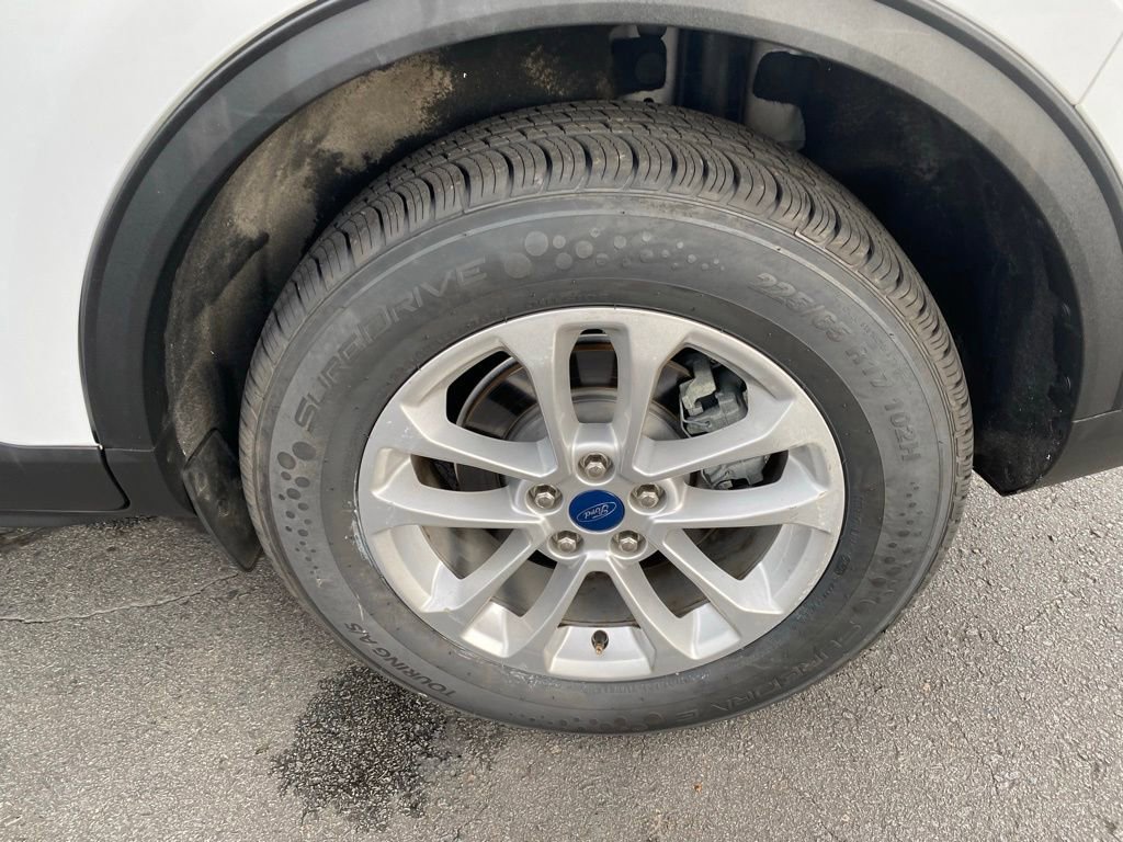 Certified 2021 Ford Escape SE image 32