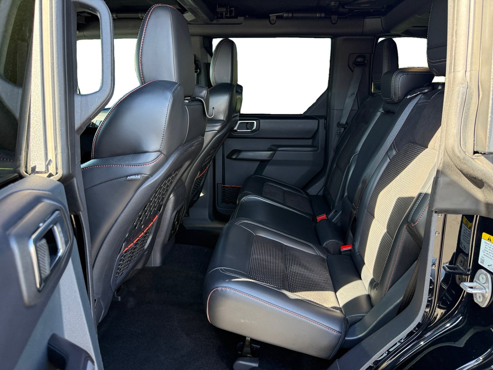 Certified 2024 Ford Bronco Raptor w/ Interior Carbon Fiber Pack 6 AWD/4WD image 16