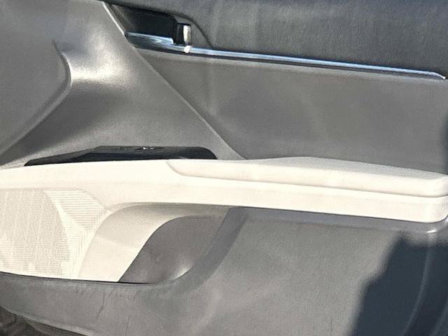 Used 2020 Toyota Camry LE FWD image 23