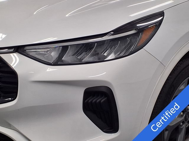 Certified 2023 Ford Escape ST-Line AWD/4WD image 30
