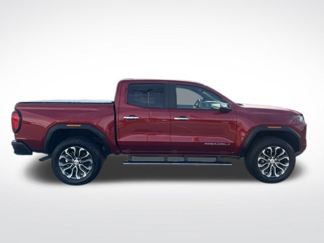 Used 2025 GMC Canyon Denali AWD/4WD image 12