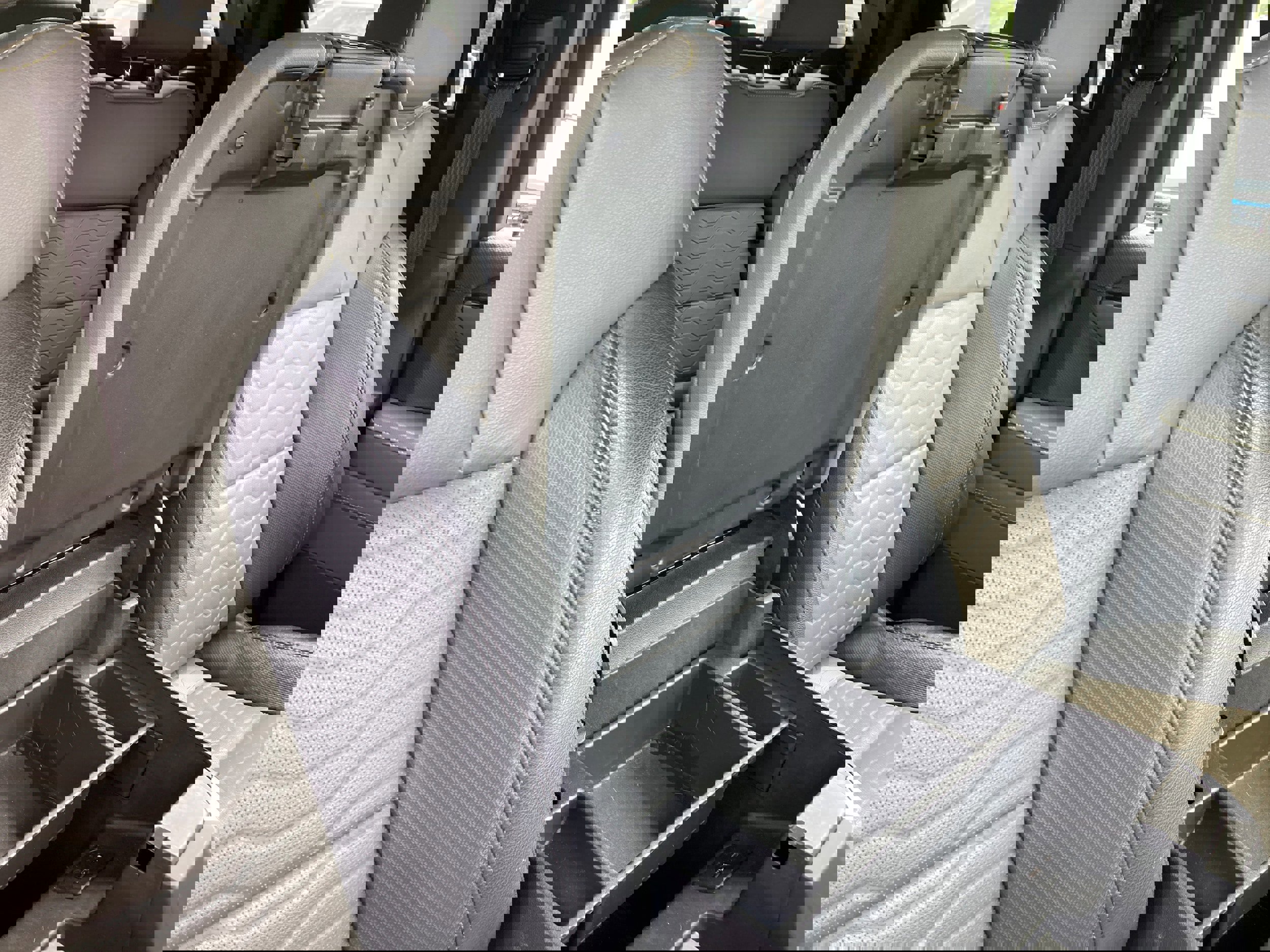 Used 2022 Chevrolet Silverado 1500 ZR2 w/ Technology Package image 16