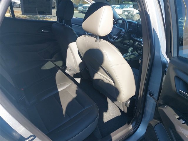 Used 2025 Chevrolet Trax ACTIV w/ Sunroof Package image 11