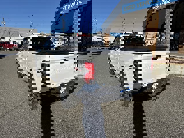 Used 2024 Chevrolet Colorado Z71 w/ Z71 Convenience Package 2 image 4