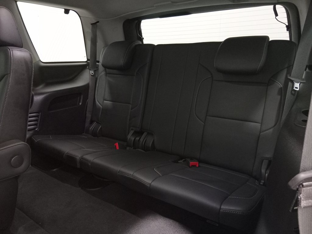 Used 2019 Chevrolet Tahoe LT w/ Luxury Package AWD/4WD image 14