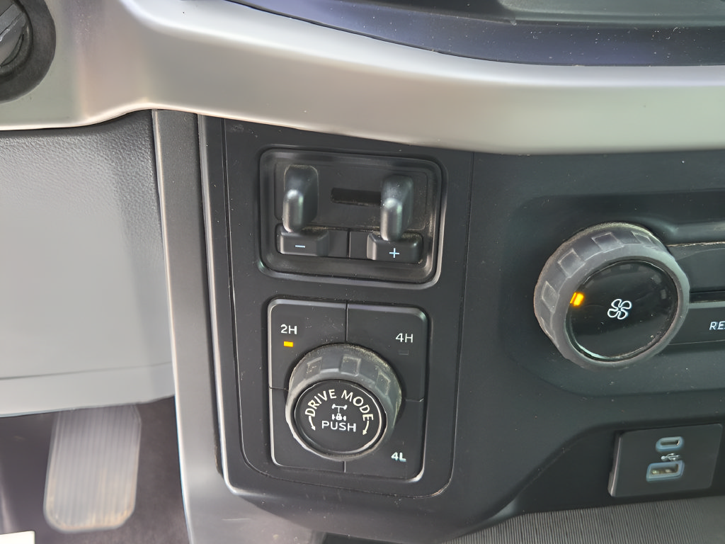 Certified 2021 Ford F150 XLT AWD/4WD image 24