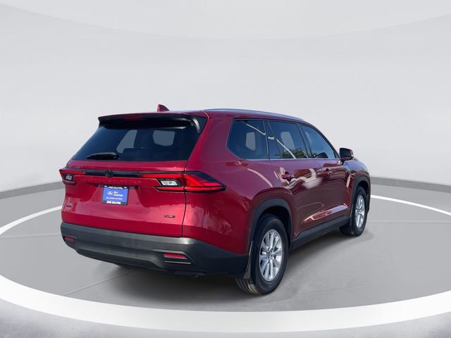 Used 2024 Toyota Grand Highlander XLE image 3