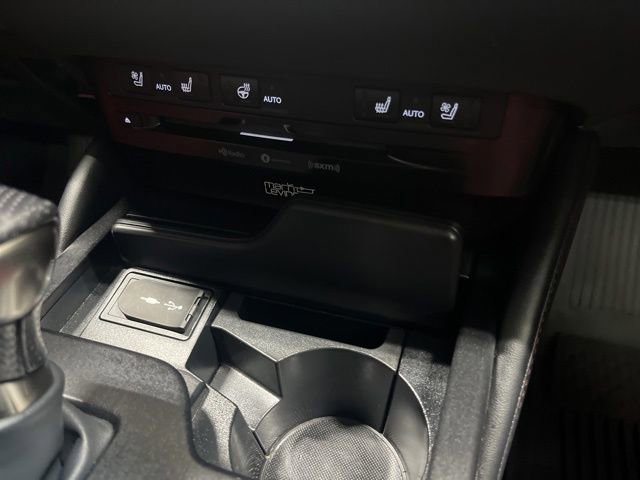 Used 2019 Lexus ES 350 F Sport w/ Accessory Package image 41