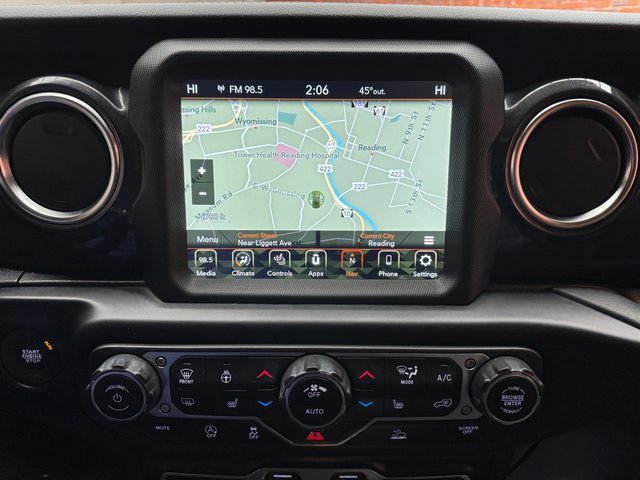 Used 2022 Jeep Wrangler Unlimited Sahara image 21