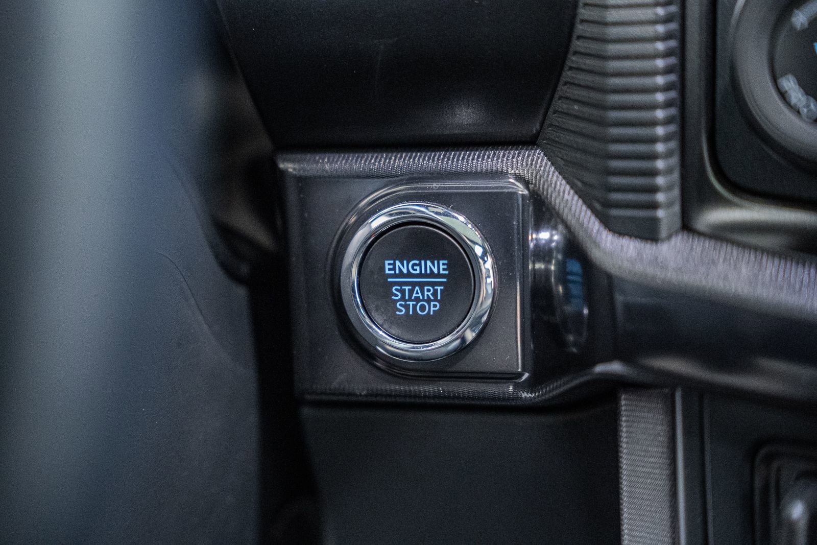 Certified 2025 Ford F150 Raptor w/ Equipment Group 803A Raptor R image 37