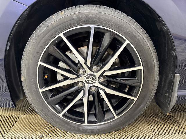 Used 2022 Toyota Camry SE FWD image 13