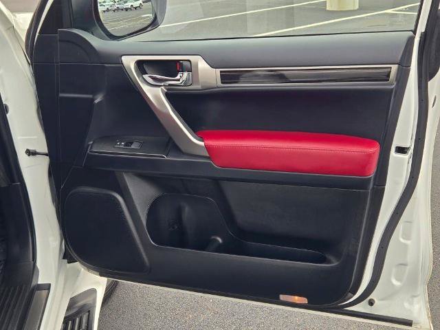 Used 2022 Lexus GX 460 Luxury w/ Sport Design Package AWD/4WD image 6