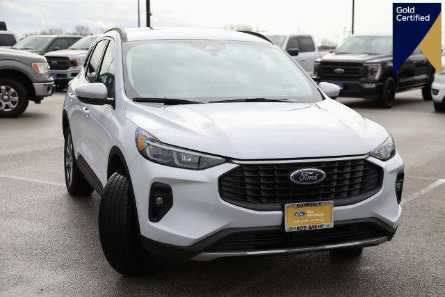 Certified 2025 Ford Escape Platinum image 1