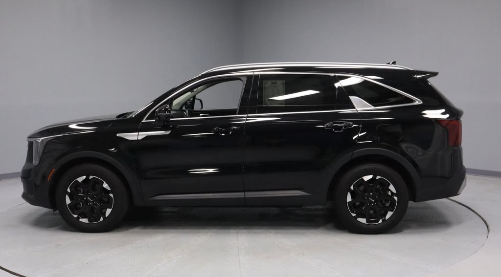Used 2024 Kia Sorento S w/ Panoramic Sunroof Package FWD image 8