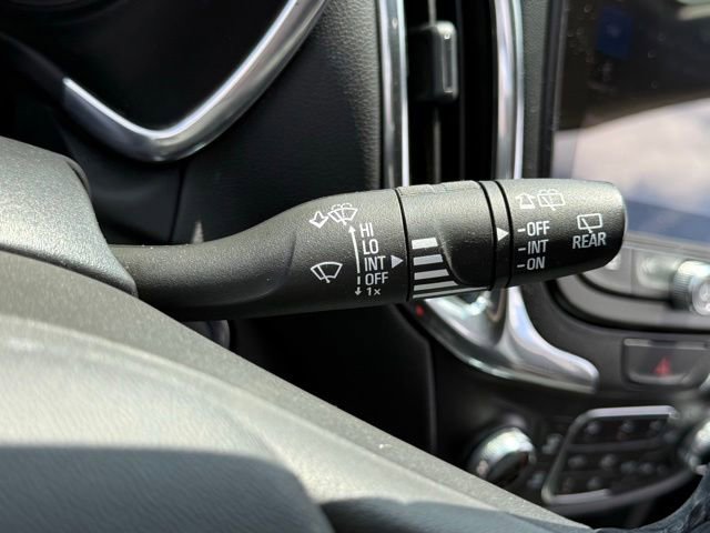 Used 2020 Chevrolet Equinox LT FWD image 20