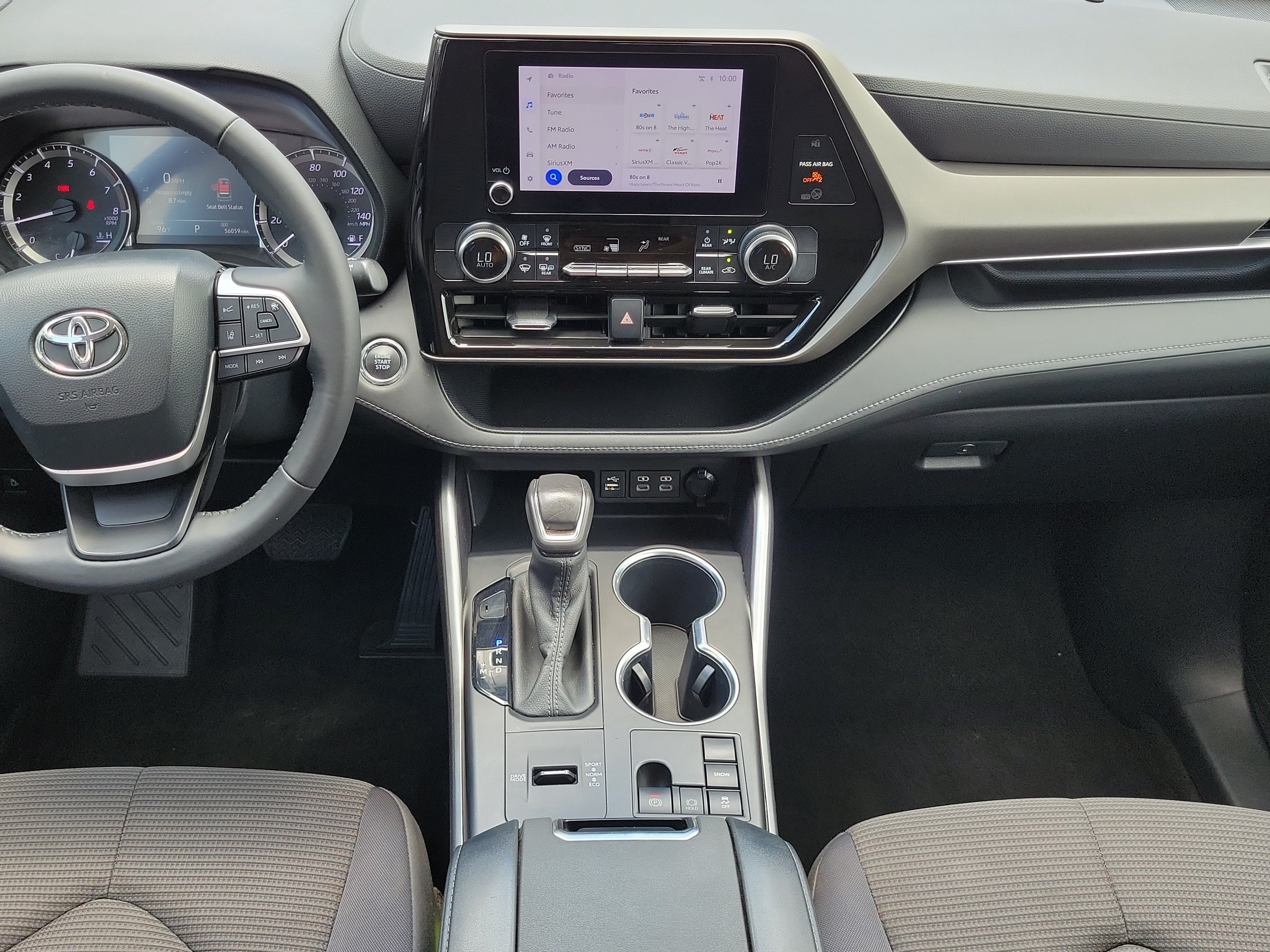 Used 2023 Toyota Highlander LE FWD image 16