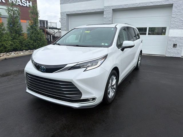Used 2024 Toyota Sienna Limited