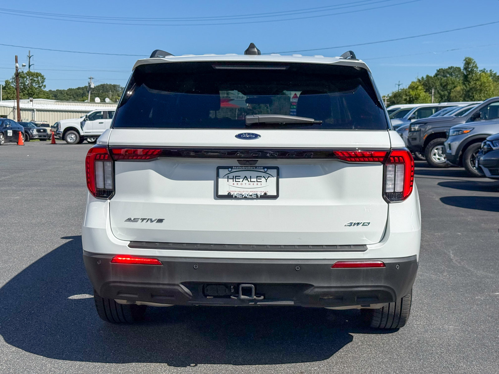 Certified 2025 Ford Explorer Active AWD/4WD image 5