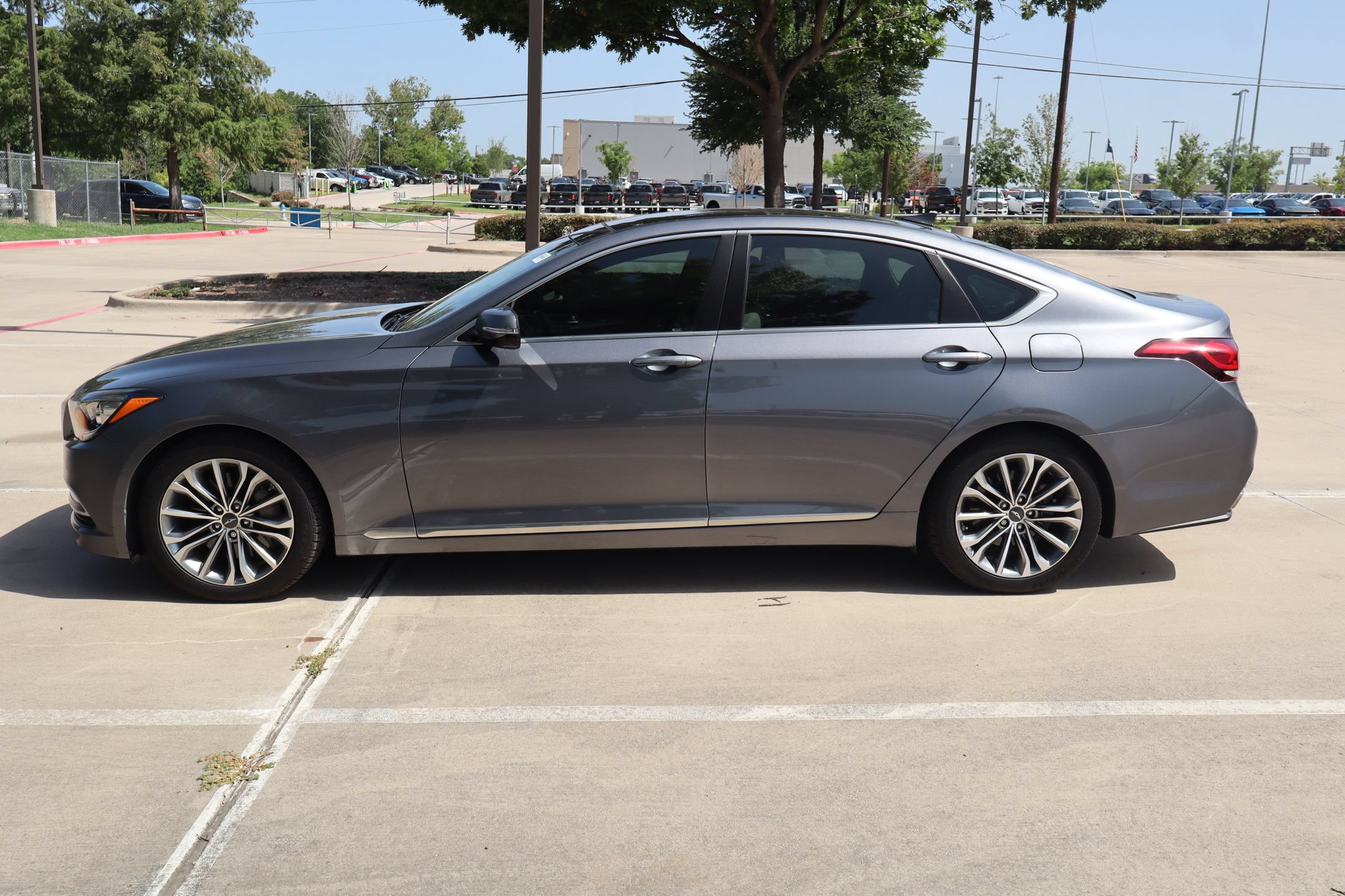 Used 2017 Genesis G80 3.8 w/ Option Group 03 RWD image 7
