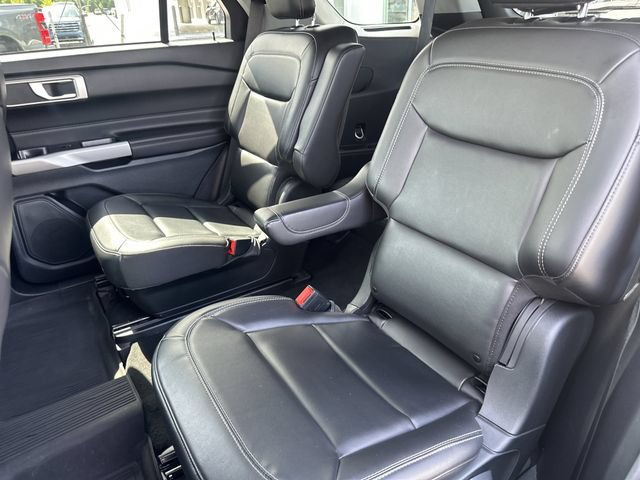 Certified 2023 Ford Explorer XLT w/ Equipment Group 202A AWD/4WD image 23