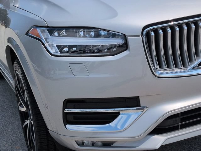 Used 2023 Volvo XC90 B5 Plus w/ Protection Package Premier AWD/4WD image 11