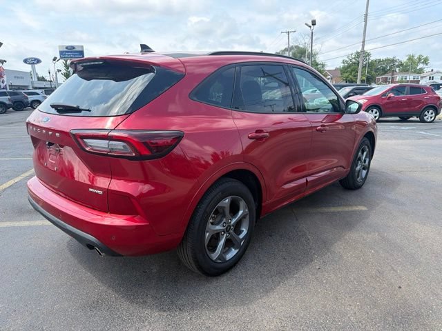 Certified 2024 Ford Escape ST-Line w/ Tech Pack #1 AWD/4WD image 3