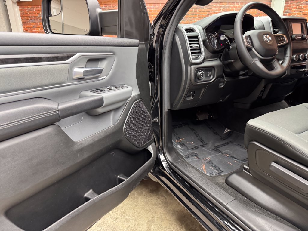 Used 2022 RAM 1500 Big Horn AWD/4WD image 10