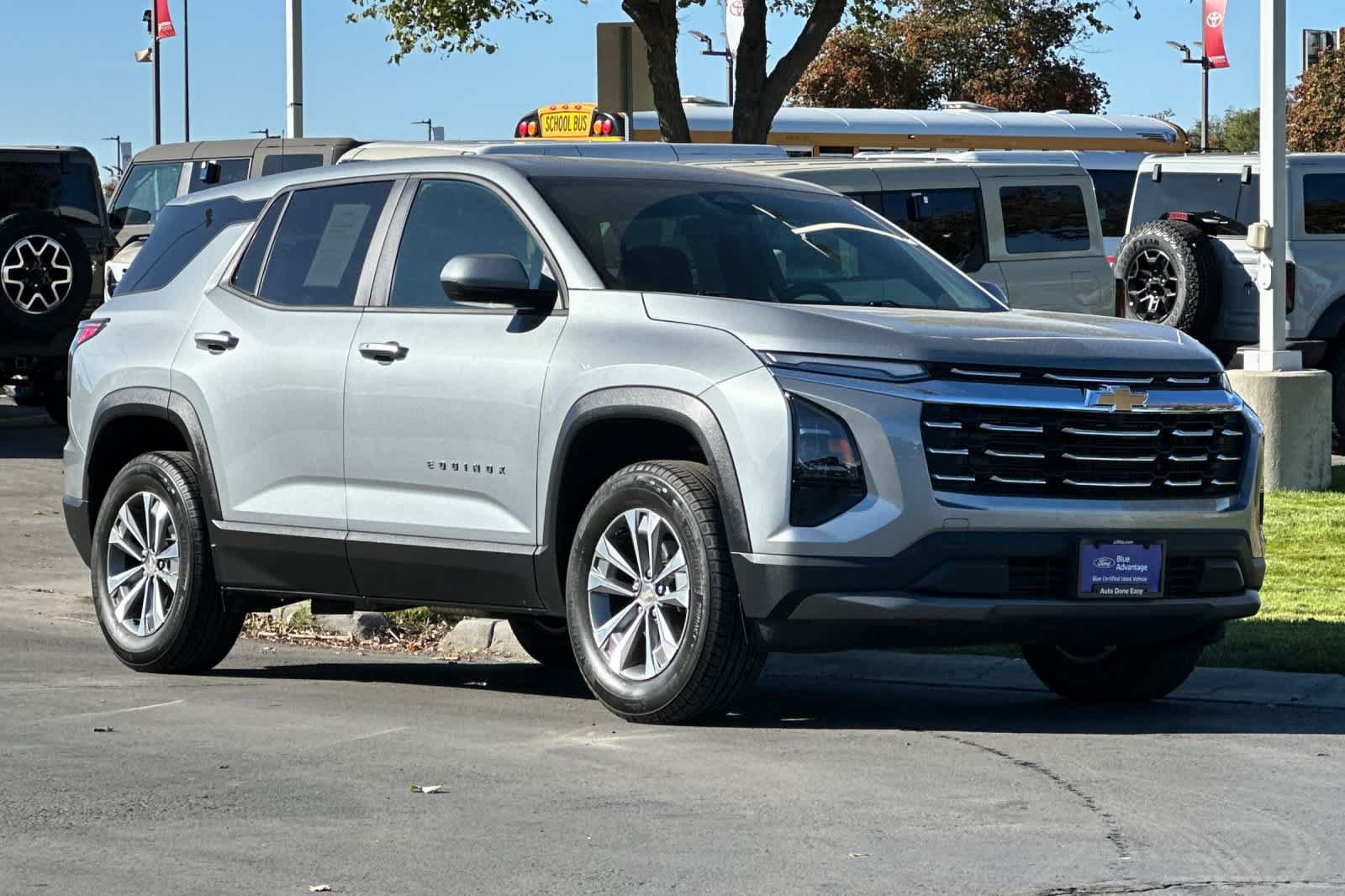 Used 2026 Chevrolet Equinox LT AWD/4WD image 9