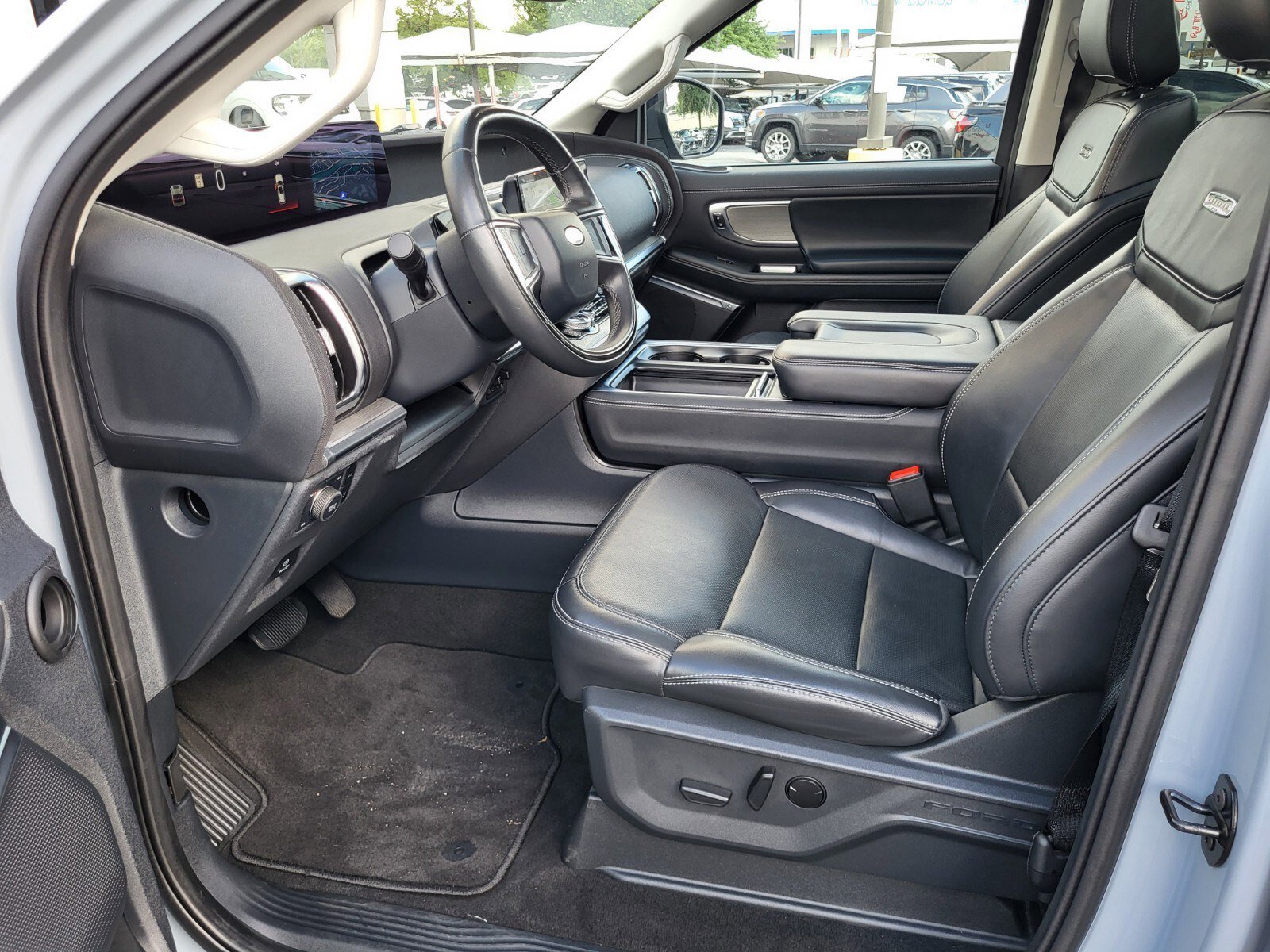 Certified 2025 Ford Expedition Max Platinum image 19