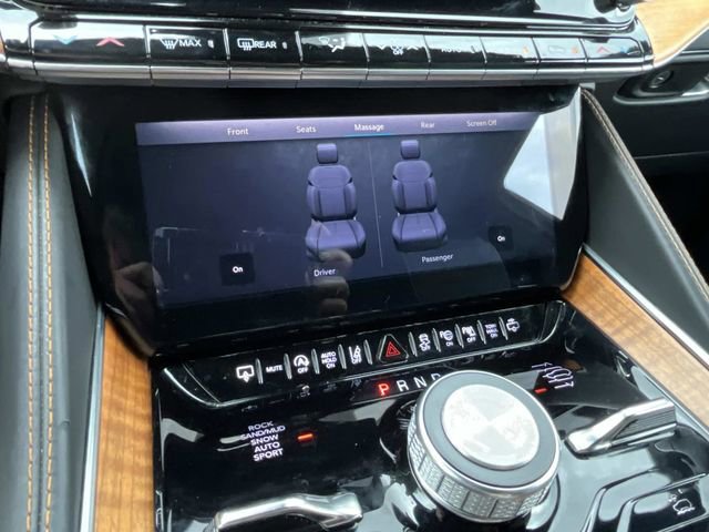 Used 2024 Jeep Grand Wagoneer L Series III AWD/4WD image 43