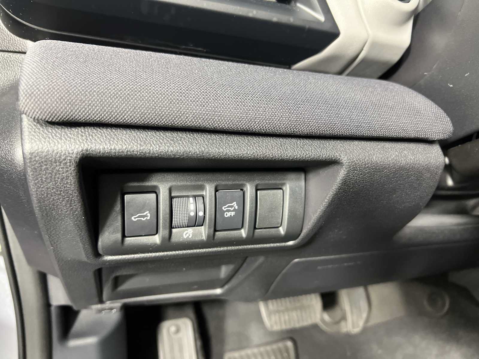 Used 2024 Subaru Outback Premium AWD/4WD image 33