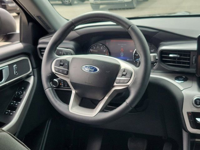 Certified 2024 Ford Explorer XLT image 20