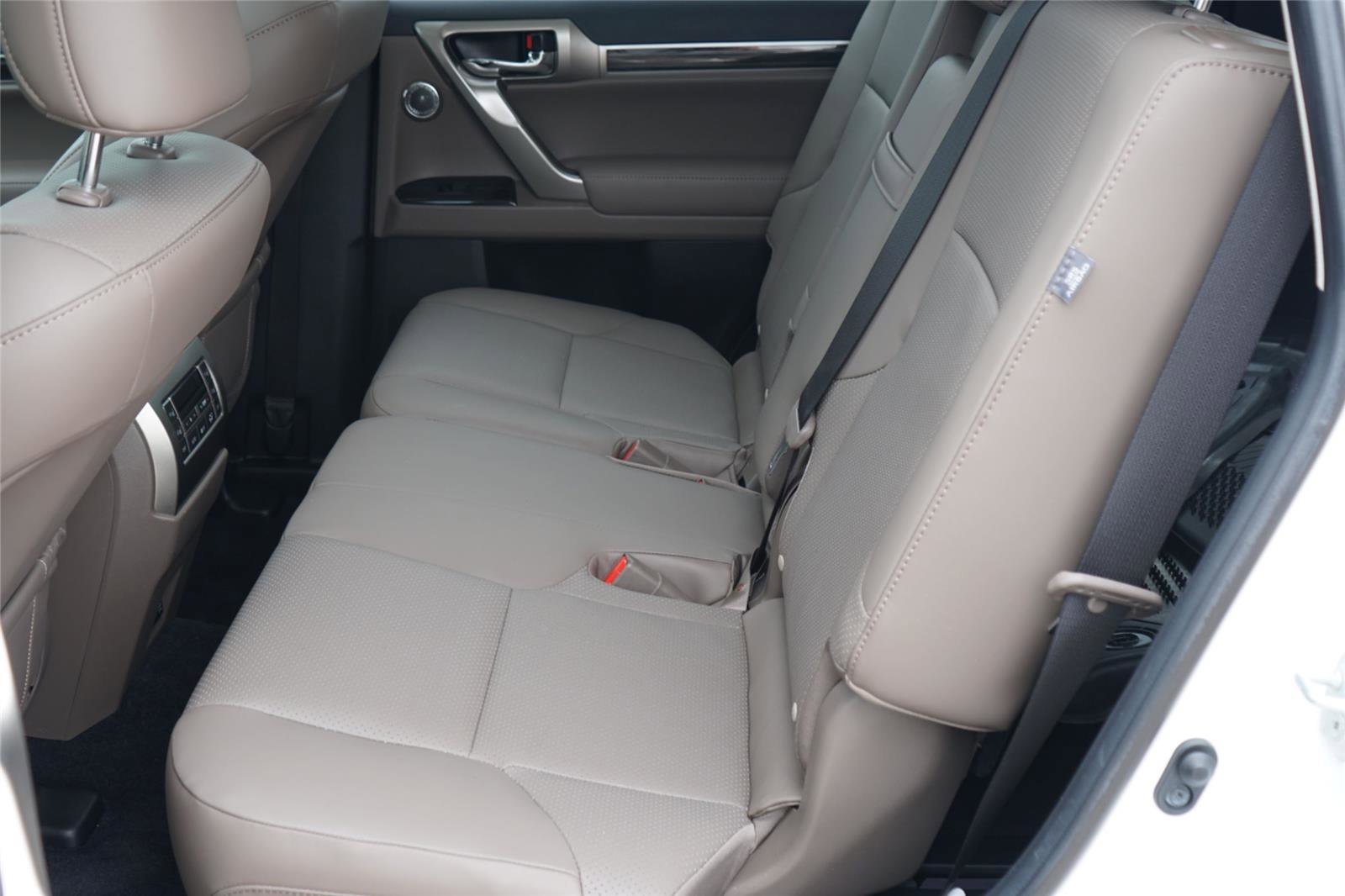 Used 2021 Lexus GX 460 Luxury w/ Off Road Package AWD/4WD image 24