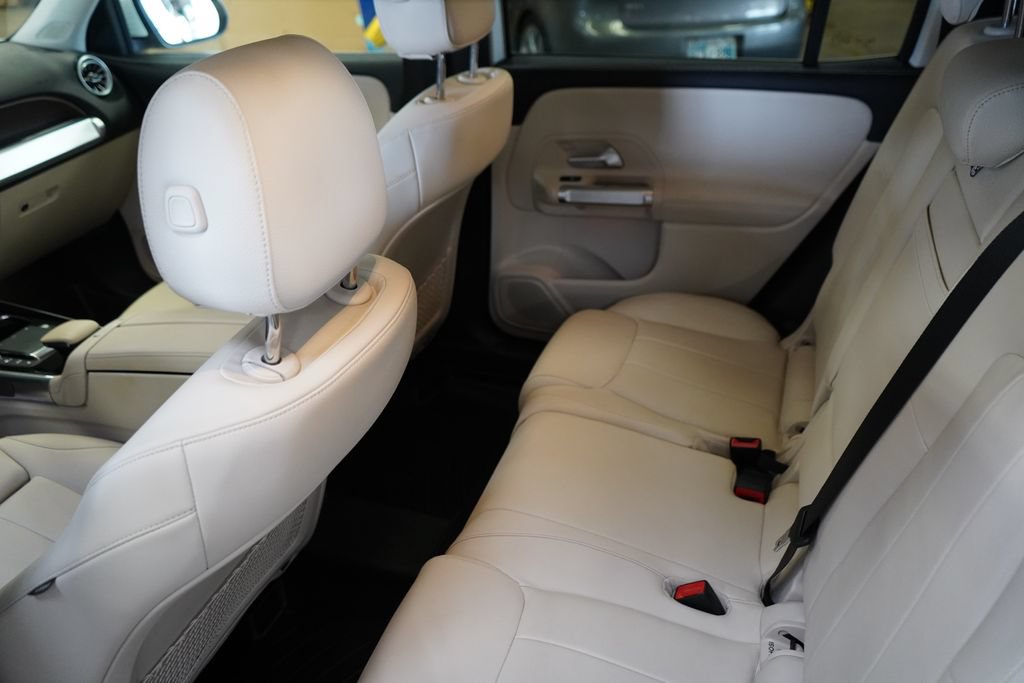 Used 2023 Mercedes-Benz GLB 250 4MATIC image 29